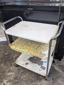 lot 628 image: 3-tier metal rolling cart 27 12 W x 16 D x 33 H