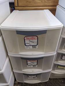 lot 633 image: (3) Sterilite Storage drawers