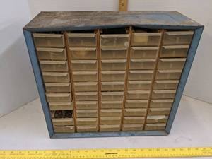 lot 654 image: Part bin whardware