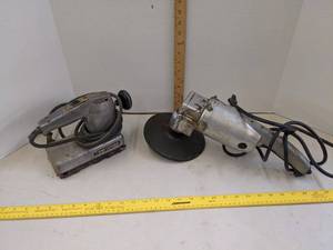 lot 681 image: (2) Corded sanders (1) craftsman