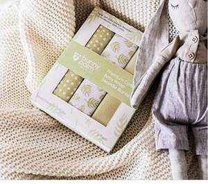 lot 3623 image: Swaddle Wrap - Green (set of 3