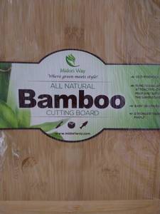 lot 3637 image: Natural Bamboo cutting board