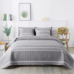 lot 7338 image: Andency Grey Quilt Set California King (108x96 Inch), 3 Pieces(1 Striped Triangle Printed Quilt and 2 Pillowcases), Bohemian Reversible Bedspread Microfiber Coverlet Sets All-Season