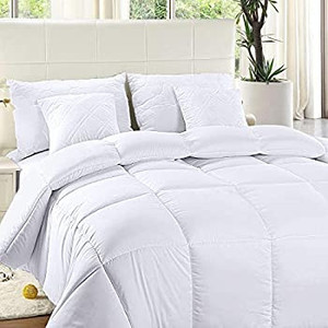 lot 7353 image: Utopia Bedding Comforter Duvet Insert - Quilted Comforter with Corner Tabs - Box Stitched Down Alternative Comforter (King, White)