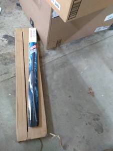lot 3830 image: Bosch ICON 26A windshield wiper