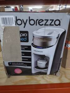 lot 5829 image: Baby Brezza FRP0046COM Advanced Formula Dispenser Machine
