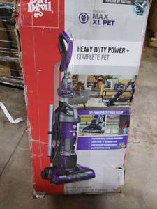lot 7405 image: Dirt Devil Endura Max XL Pet Vacuum Cleaner, With No Loss of Suction, UD70186