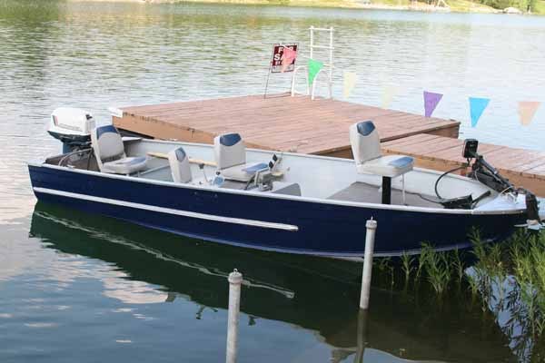 1979 Monarch 16' Aluminum Fishing Boat Lab Equipment 