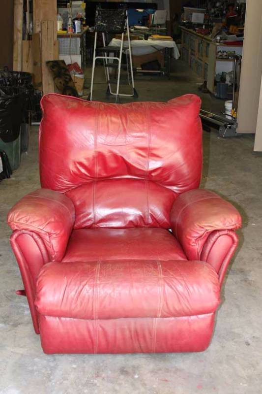 lot 5441 image: Recliner Chair