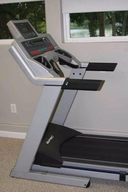 lot 5451 image: Epic Comfort Step Treadmill - works great.
