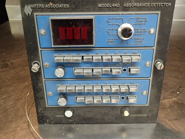 lot 186 image: Waters Model 440 Absorbance Detector
