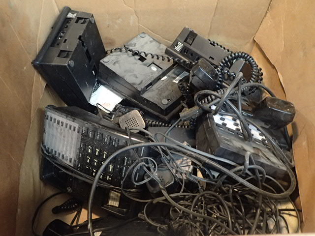 lot 196 image: Large Lot of Office Phones