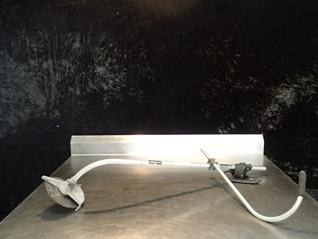 lot 198 image: Weed Eater Metal Blade Attachment Arm