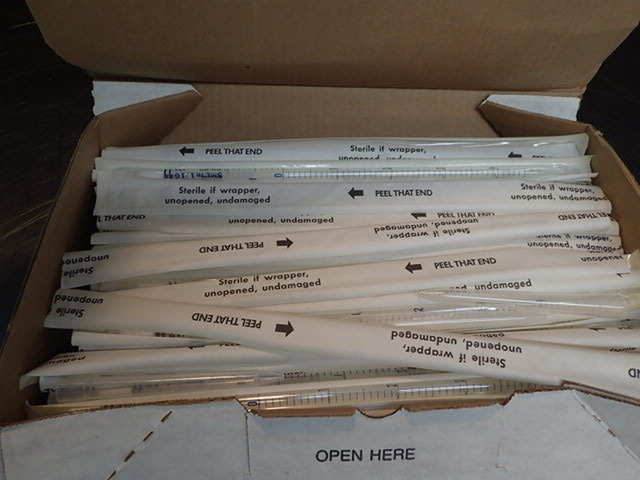 lot 205 image: Baxter Disposable Serological Pipette 5ml x 110
