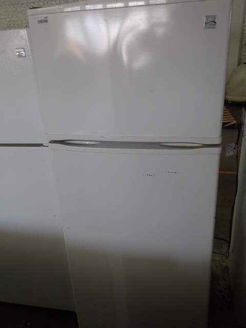 lot 6603 image: Kenmore cross-top refrigerator freezer combo