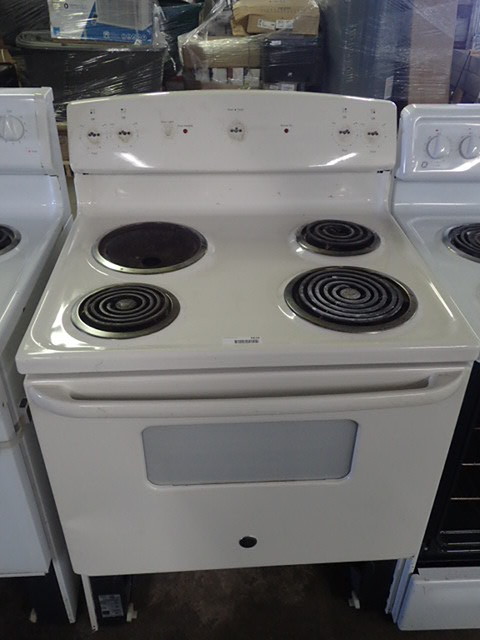 lot 6616 image: Electric stove