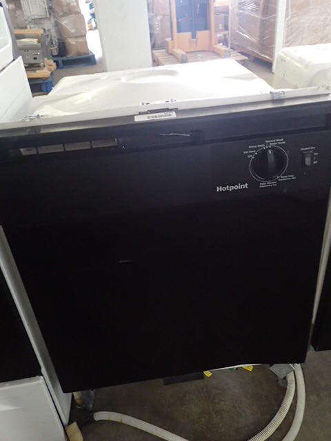 lot 6625 image: Hotpoint dish washer