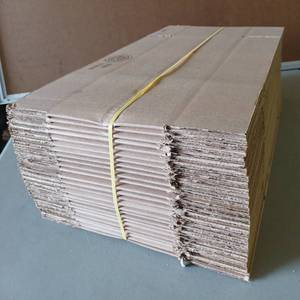 lot 8248 image: Lot of 25 Singlewall Boxes - 17 W x 6 D x 6 H