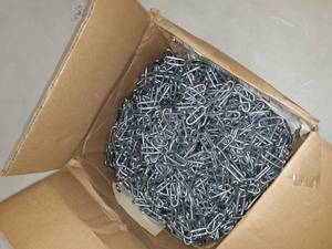lot 24975 image: Box of Small Link Chain Amount UNKNOWN