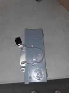 lot 24982 image: Box of SQUARE D D211N 30 Amps AC 240VAC Single Throw Safety Switch 2PST, AMOUNT UNKNOWN