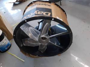 lot 24990 image: Dayton 24 Direct Drive Tubeaxial Fan