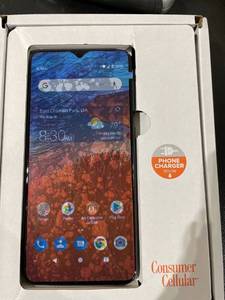 lot 2616 image: Total Wireless - Samsung Galaxy Phone A11