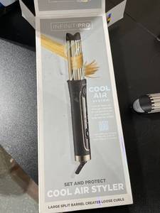 lot 2631 image: InfinityPro Cool Air Styler