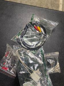 lot 2007 image: Box of Random Items