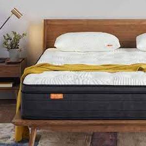 lot 2262 image: Sweetnight Mattress (King Size)