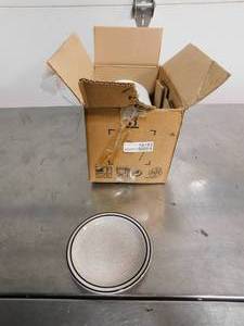 lot 10163 image: Set of 36 Syracuse White Plates wBlack Speckle Pattern