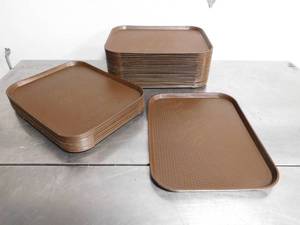 lot 10180 image: Set of 33 Cambro Serving Trays