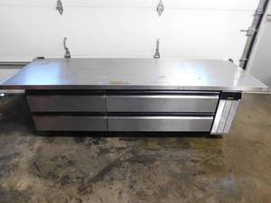 lot 10141 image: Silver King 8 Foot Chefs Base