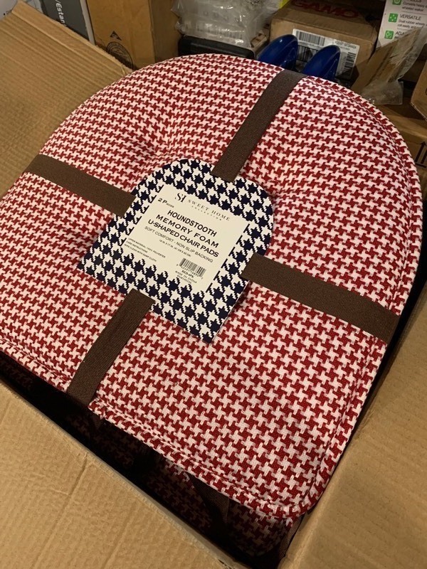 lot 167 image: 4 New Sweet Home Collection Houndstooth Memory Foam U-Shaped Chair Pads