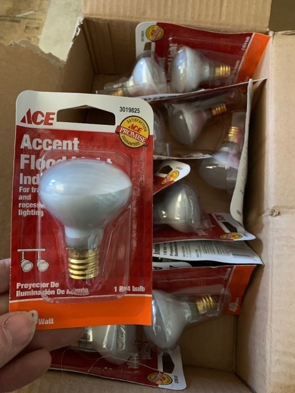 lot 140 image: Box of 12 Ace Accent Indoor Floodlights