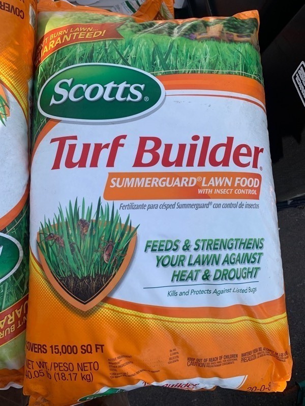 lot 150 image: 1- 40lb Bag of Scotts Turf Builder Summerguard Lawn Food w Insect Control