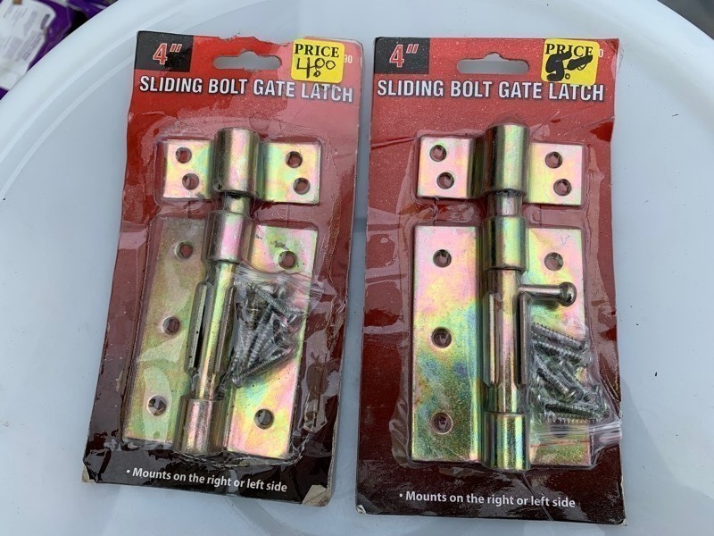 lot 193 image: 2 Packs of 4 Sliding Bolt Gate Latches