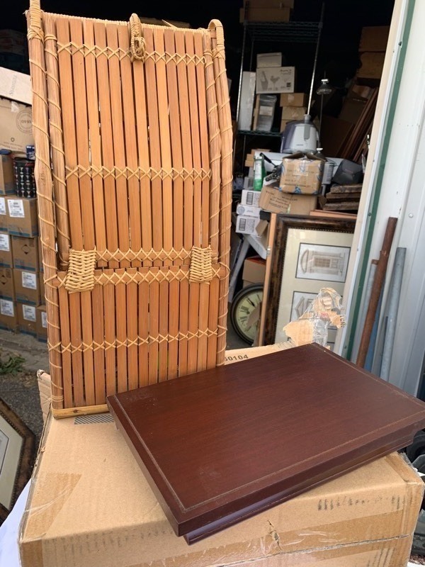 lot 25 image: Wooden Bundle Wooden Shelf and Decoration Piece