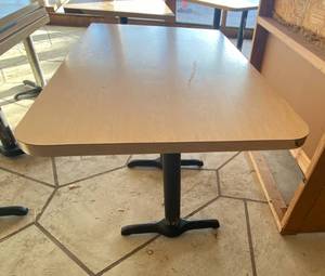 lot 9001 image: Commercial Restaurant Table