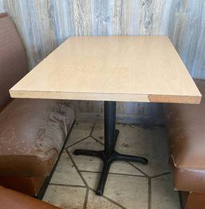 lot 9005 image: Commercial Restaurant Table