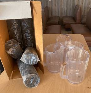 lot 9010 image: Lot of Restaurant Water  Tea Pitchers and Dixie Lids