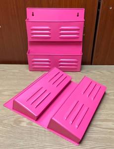 lot 9043 image: Set of Hot Pink Metal Hanging Organizer Bins - Great for the New Year