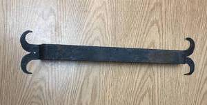 lot 9061 image: Neat Black Iron Metal Decor Strip - Use to hang all of your goodies