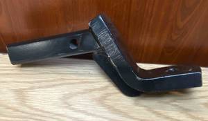 lot 9062 image: Towing Hitch for SUBARU (or similar) L1010SG660 - See pics