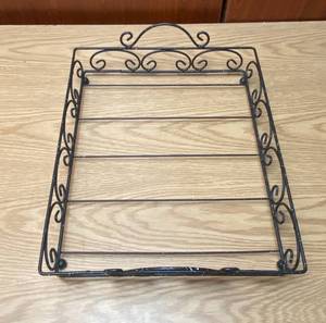lot 9070 image: Metal Tray 16x14 Neat Decor