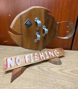 lot 9077 image: Cool Style FISH made with wood and hardware - No FISHING see others on lots&nbsp9073, 9074, 9076, 9077