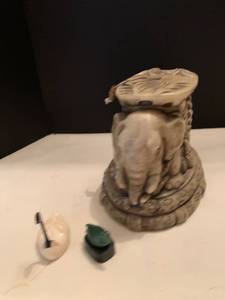 lot 1059 image: Elephant, ivory and Jade miniatures
