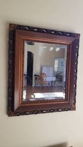 lot 1122 image: Framed beveled mirror 25 x 29