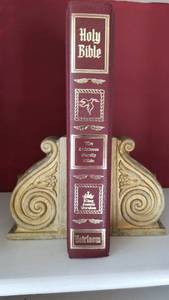 lot 1128 image: Bookends 5 x 4 and The Family Heirloom Bible