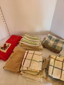 lot 1214 image: Kitchen Towels