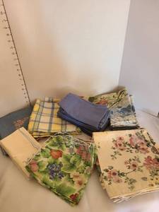 lot 1216 image: Napkins